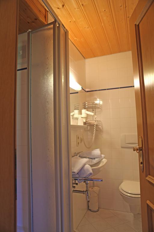 Appartementhaus Wehrenfennig Gosau Ruang foto