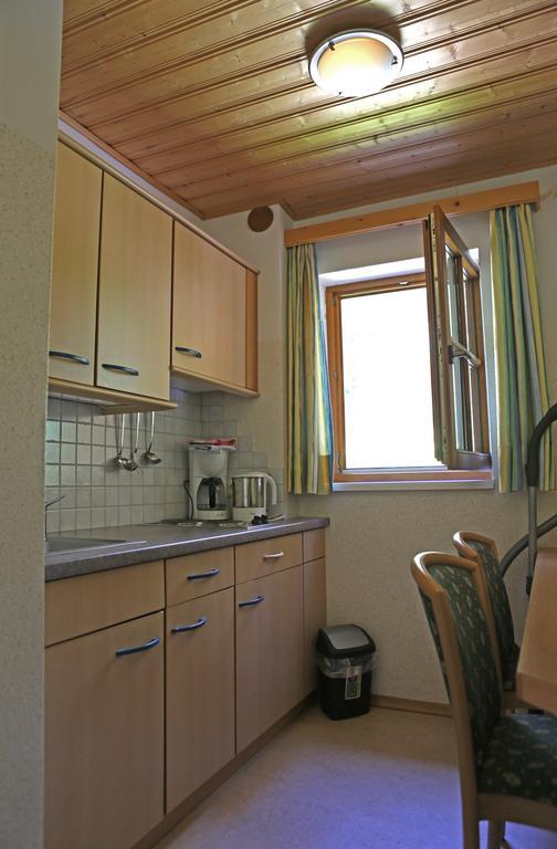 Appartementhaus Wehrenfennig Gosau Ruang foto